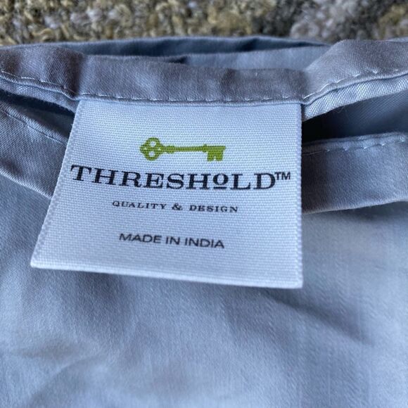 Threshold Flat Top Bed Sheet - Picture 3 of 6